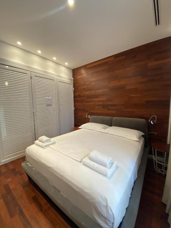 Crown Boutique Hotel Durres Bagian luar foto