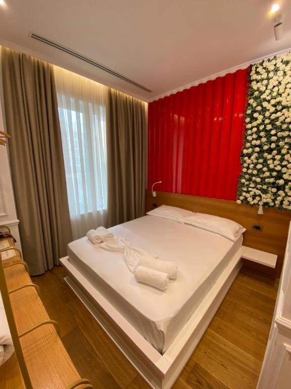 Crown Boutique Hotel Durres Bagian luar foto