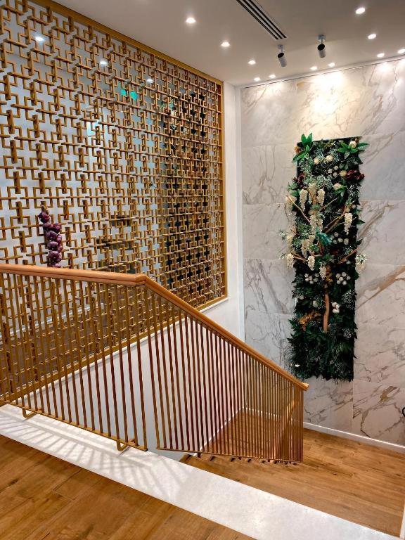 Crown Boutique Hotel Durres Bagian luar foto