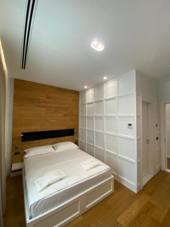 Crown Boutique Hotel Durres Bagian luar foto
