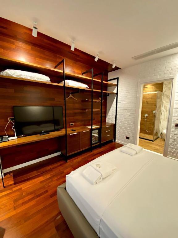 Crown Boutique Hotel Durres Bagian luar foto